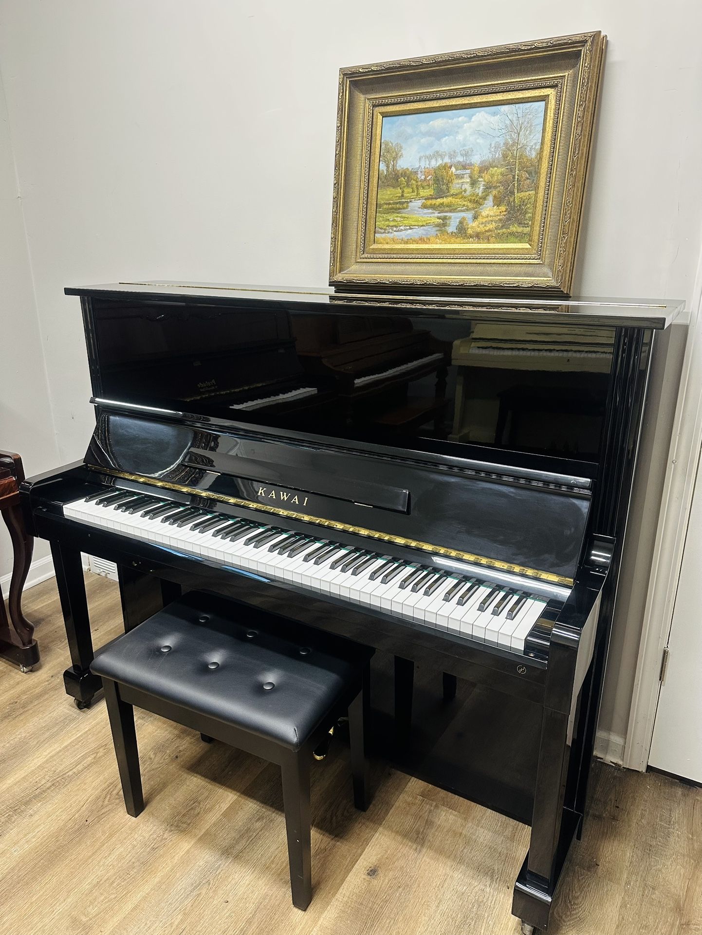 Kawai BL31 black gloss upright piano-2700$