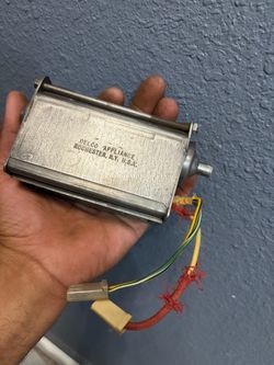 Bucket seat motor