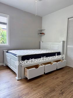 White Full Bed And Mattress With Drawers