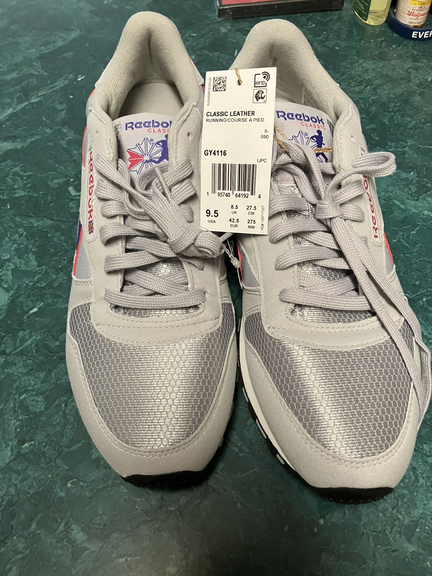 Reebok Classic Leather Sz 9.5 'Pure Grey Team Purple' NWT Men's Shoes GY4116