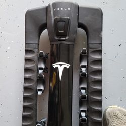 Tesla Hitch Bike Rack