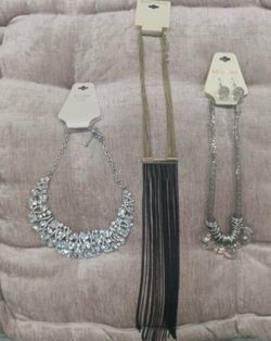 Beautiful New Necklaces ✨$7 EACH✨