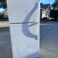 Whirlpool refrigerator 