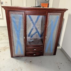 Redwood cabinet display set