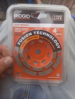 Diamond cutting wheel