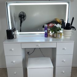 White lED Vanity