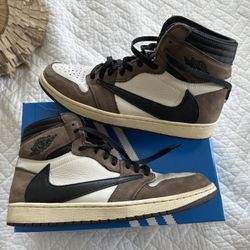Travis Scott Jordan 1 High Mocha