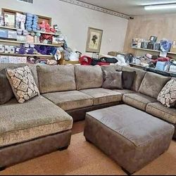 Abalone 3 PIECES SECTIONAL COUCH SAME DAY DELIVERY By ASHLEY 