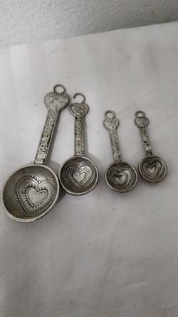 Measuring spoons