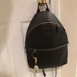 Gucci “Guccissima” leather zip backpack