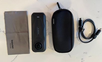 insta360 x5 excellent condition like new
