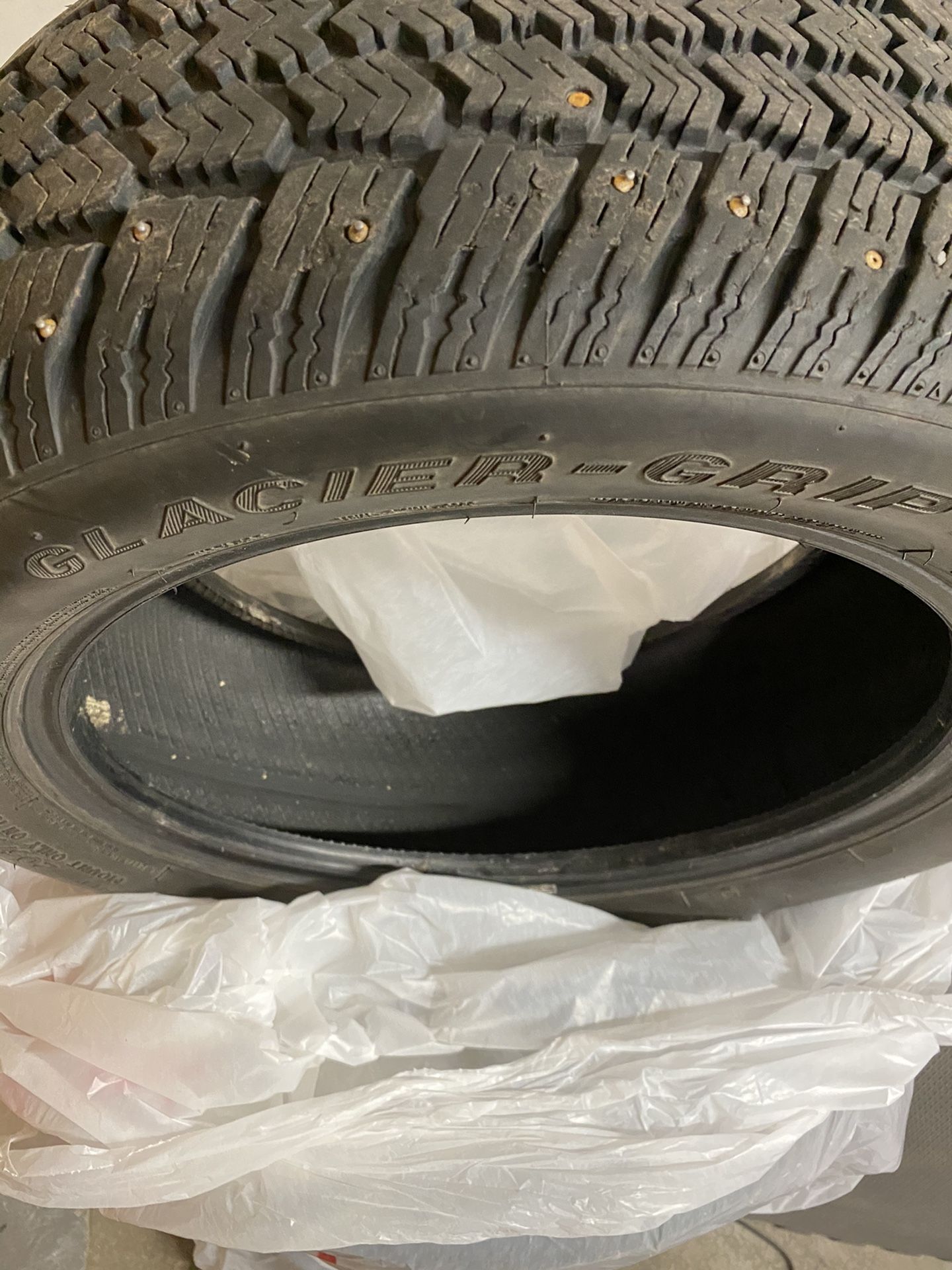 Glacier 16” Stud Winter Tires