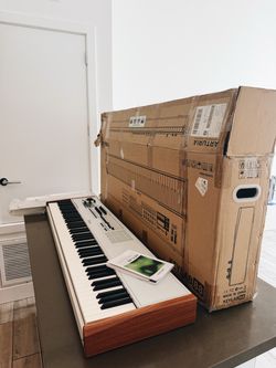 Arturia KeyLab 88 MIDI Keyboard Controller