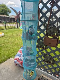 Hanging basket in light blue