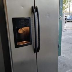 Refrigerator works great