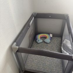 Cosco Kids Sunspot Portable Compact Playyard