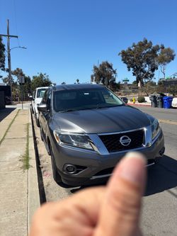 Nissan pathfinder on sale