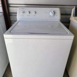 Heavy Duty, Kenmore, 600 Series, Super Capacity, Washer with an Oversized, Tub and Agitator. It Has a Plethora Of Great Options!!! Must See!!!