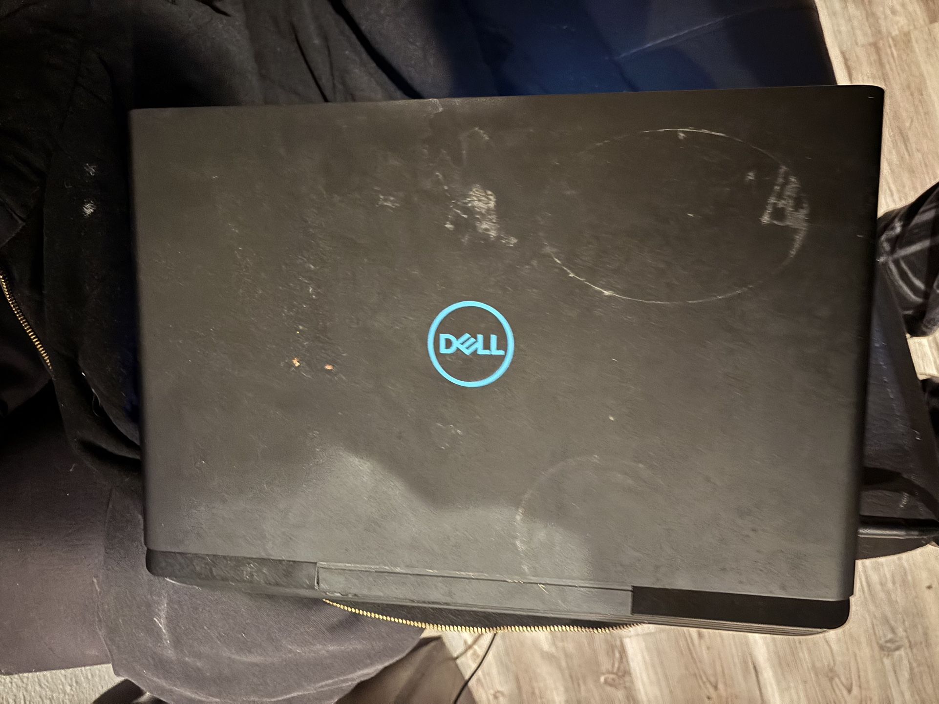 GAMING LAPTOP