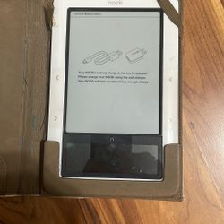 Barnes & Noble Nook 1st Gen Tablet W/ Case