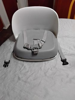 Baby Booster Seat with Harness and Straps. Folds for storage