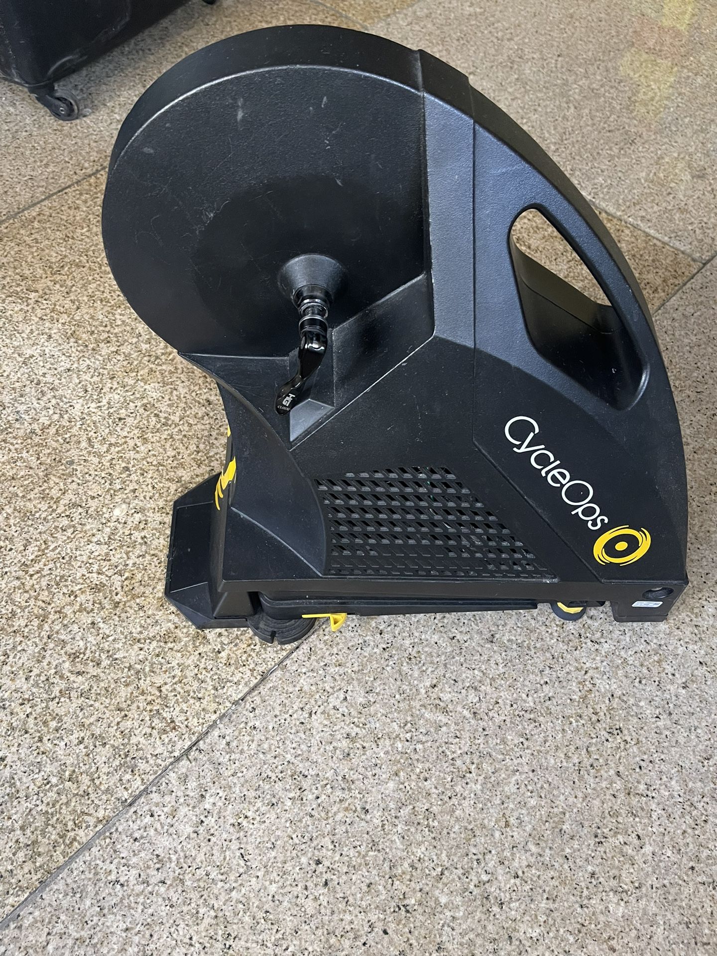 Cycleops Bike Trainer for Sale in Santa Ana, CA OfferUp