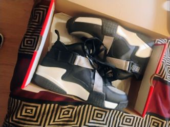 Nike Air raid brand new