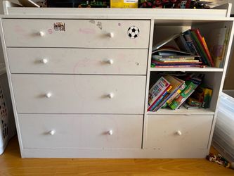 Free dresser