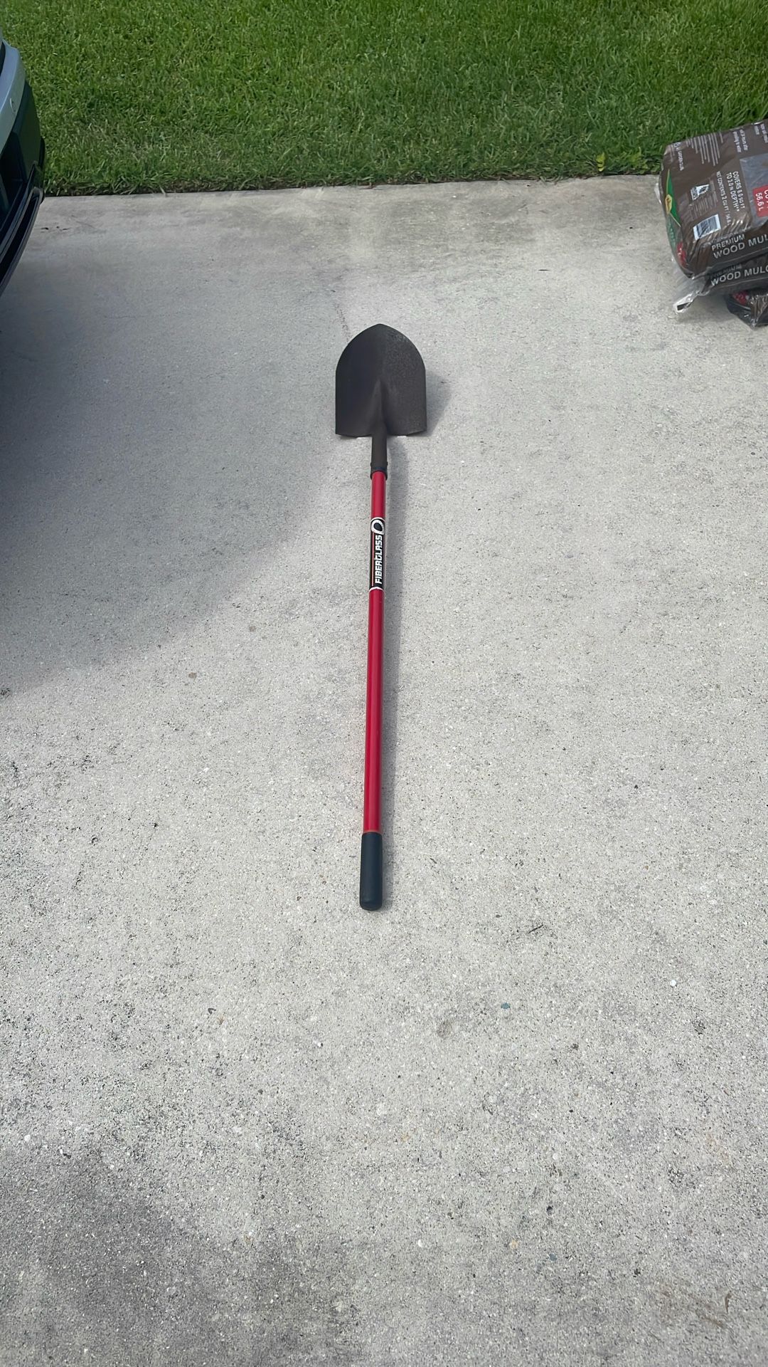 True Temper Fiberglass Handle Shovel