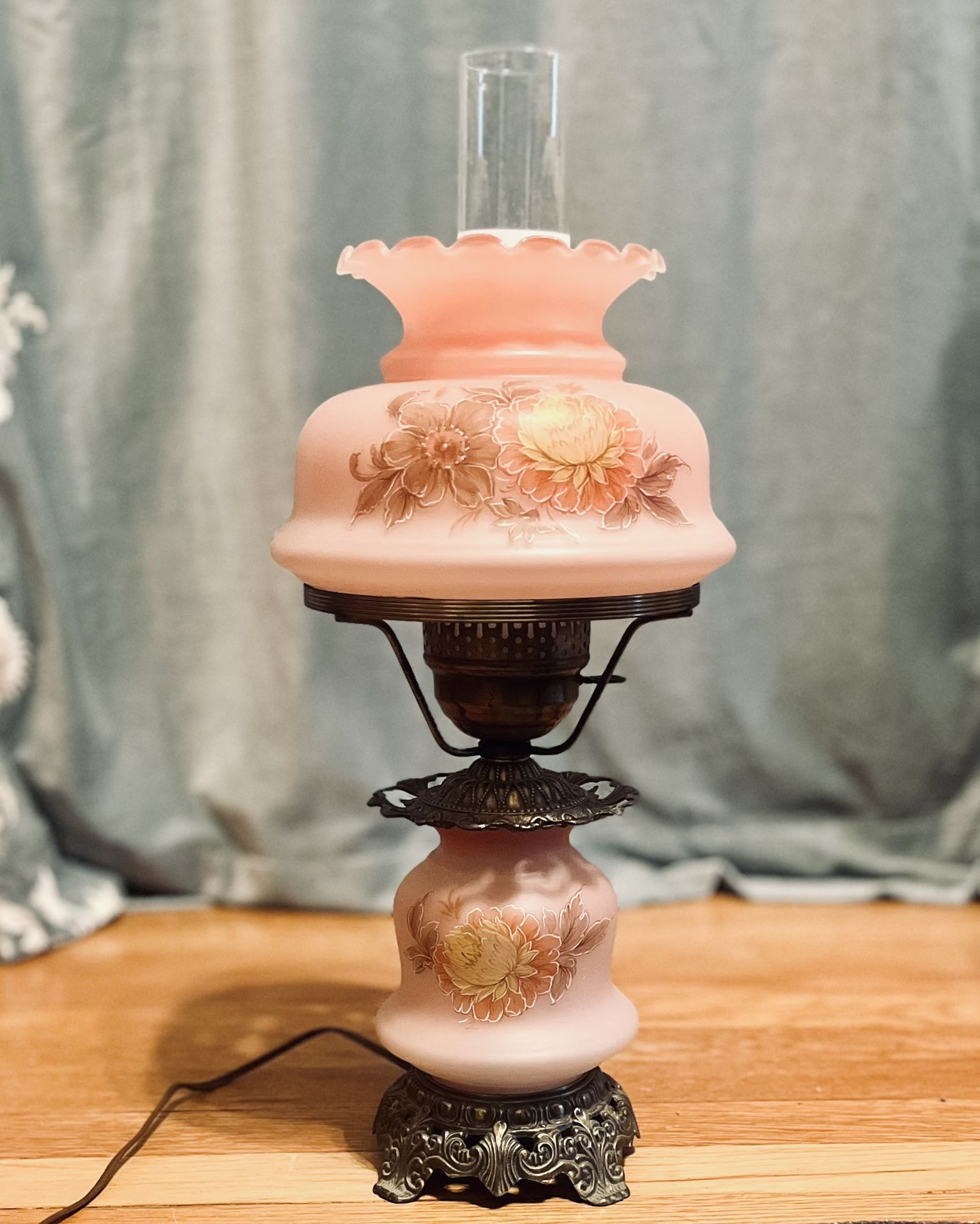 Vintage Quoizel “Gone With The Wind” Style Hurricane Lamp