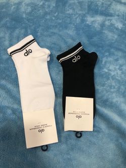 Alo socks 10 each 2for15