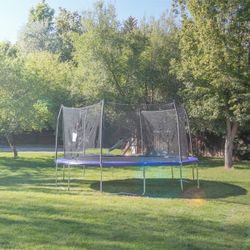16’ Trampoline