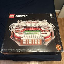Lego Creator Old Trafford (New,Damaged Box)