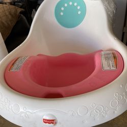 Excellent Condition Baby Bath Tub, You,swing,bed And Nursing Pillow 