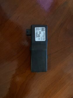 2010 - 2013 Chevrolet Camaro Keyless Entry Key Fob Receiver Module 13503205 OEM