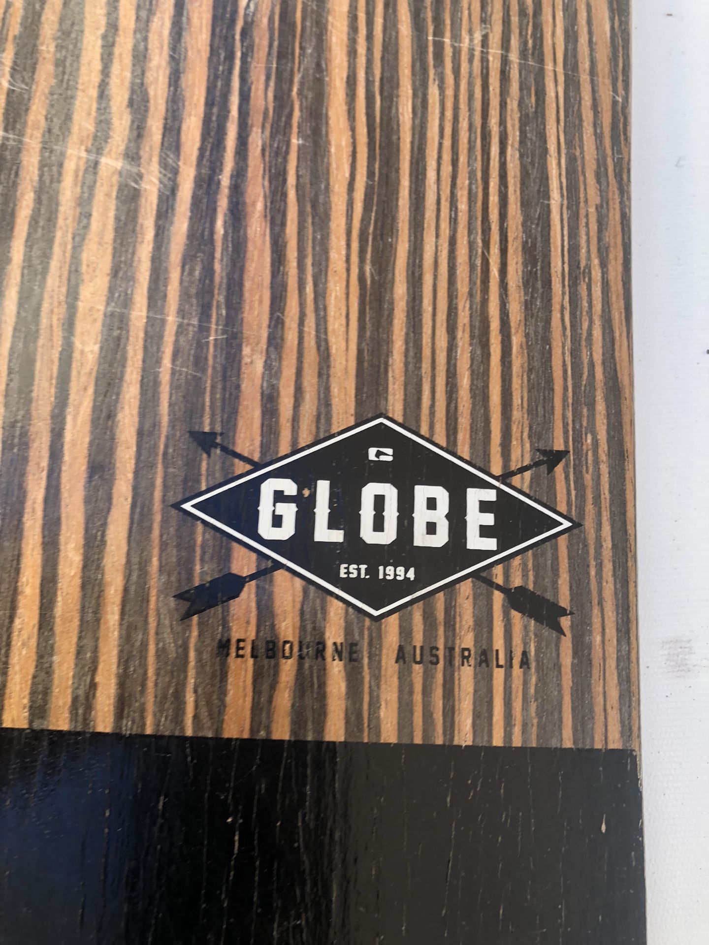 Globe Skateboard 35’