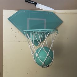 Diamond Supply Door Basketball Hoop With Pump