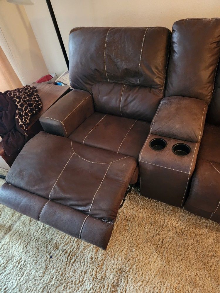 Dark Brown, Electric Recliner Couch for Sale in Auburn, WA OfferUp