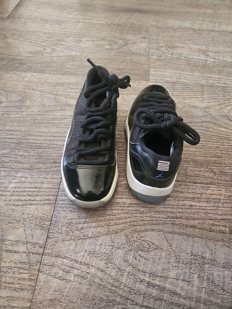 Jordan 11 Spacejam