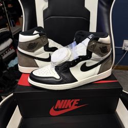 Jordan 1 Dark Mocha