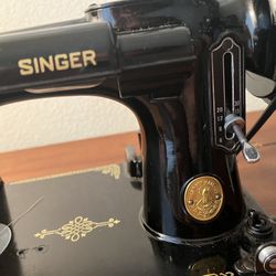 Antique 1950’s Sewing Machine
