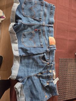 Levi shorts