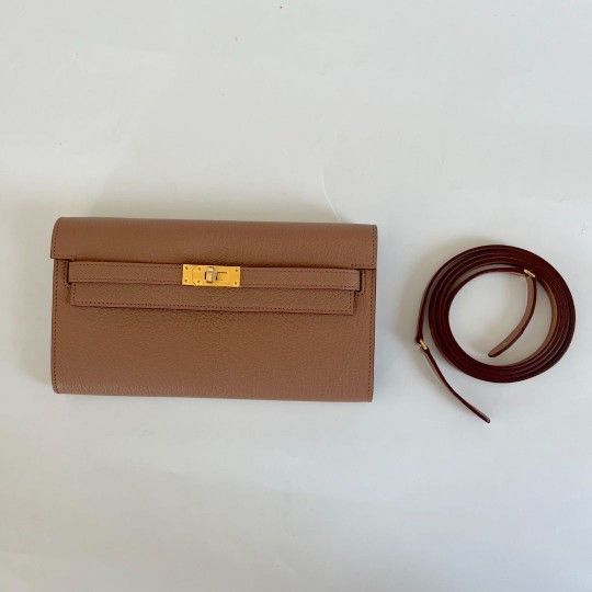 𝐇𝐞𝐫𝐦è𝐬 Kelly to Go Chèvre Mysore leather with gold hardware