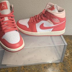 Women’s Air Jordan’s Size 8