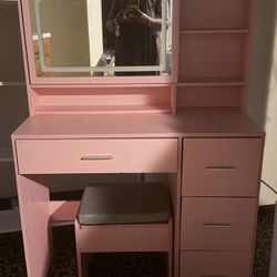 Pink Girls Vanity With Mirror Lights And Power Outlet 