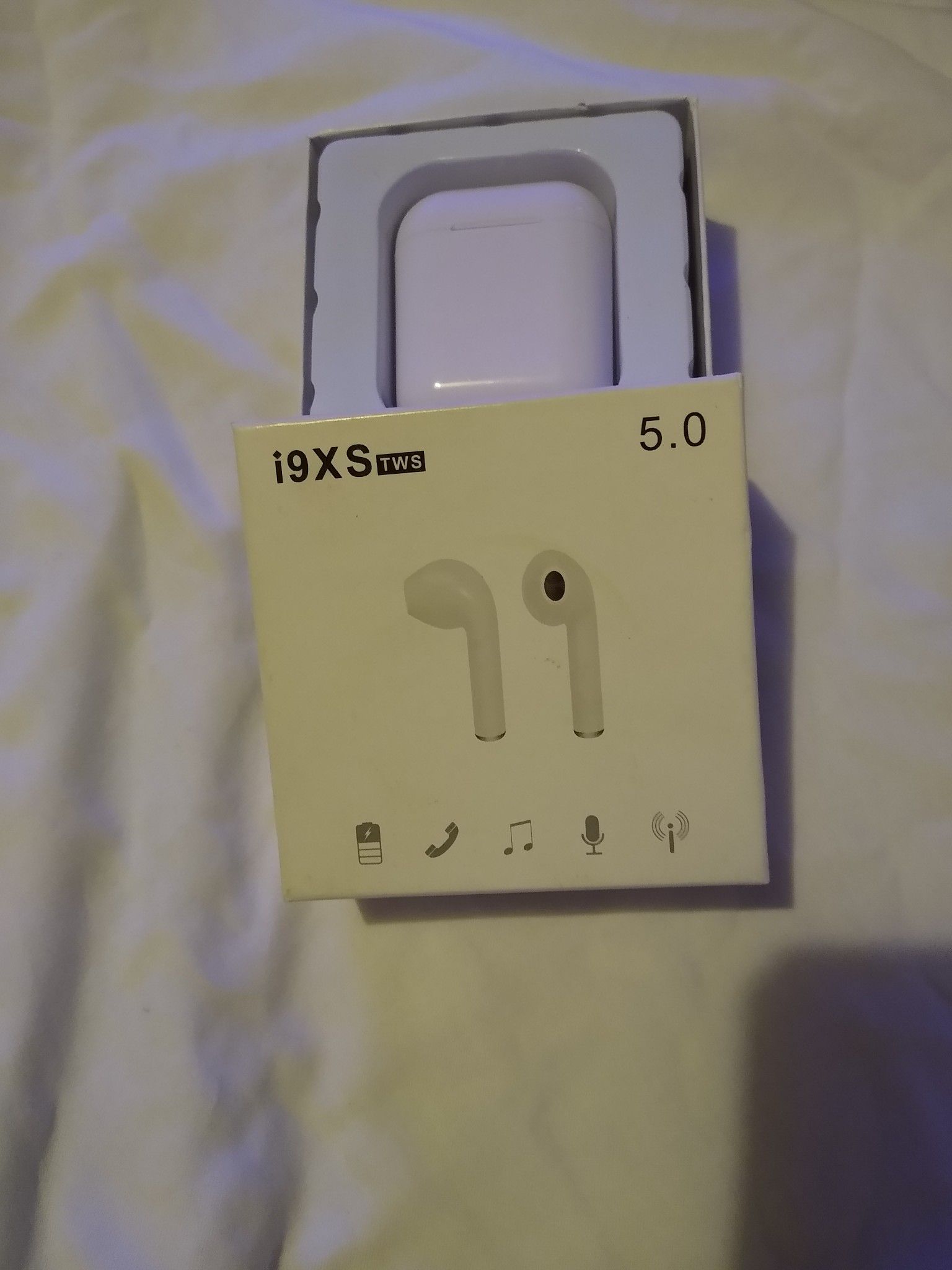 Brand New Bluetooth earbuds