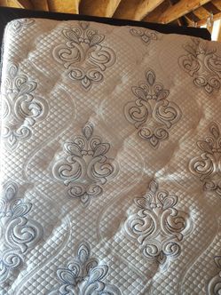 Serta Perfect Sleeper mattress, Pillow top, Queen Size Mattress and Box Springs will be gone in 24 hours