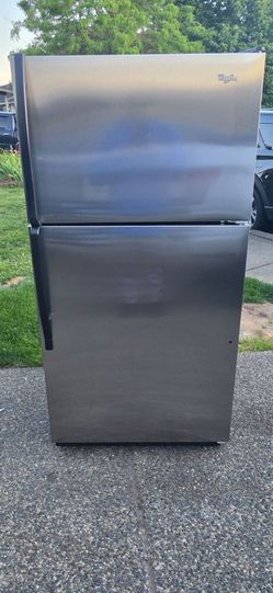 Whirlpool Fridge Size 33w 30d 66h) I Can Help You With Free Delivery Within 10 miles distance