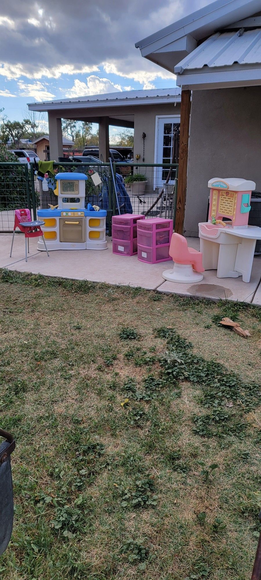 Kids Kitchette, Beauty Salon With Chair, High Chair & Kids Books