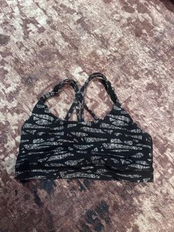Lululemon sports bra